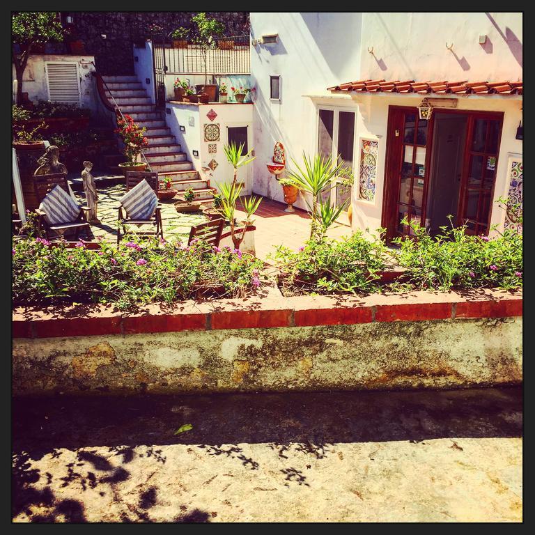 Mediterraneo Bed & Breakfast Anacapri  Exteriör bild
