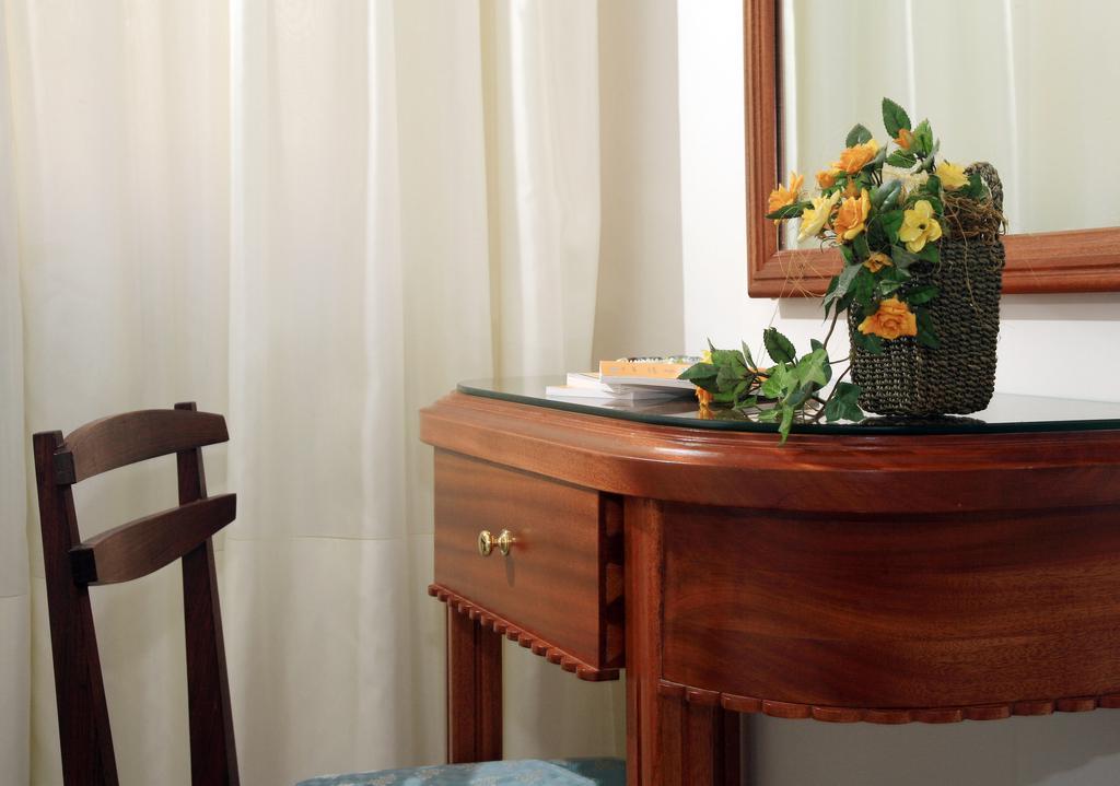 Mediterraneo Bed & Breakfast Anacapri  Exteriör bild