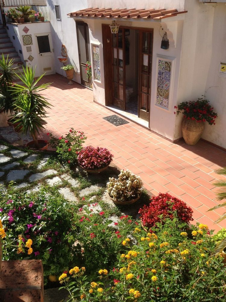 Mediterraneo Bed & Breakfast Anacapri  Exteriör bild
