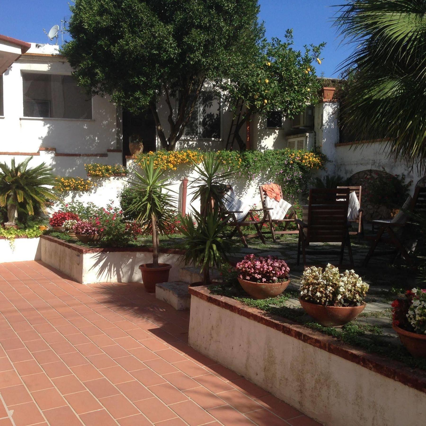 Mediterraneo Bed & Breakfast Anacapri  Exteriör bild