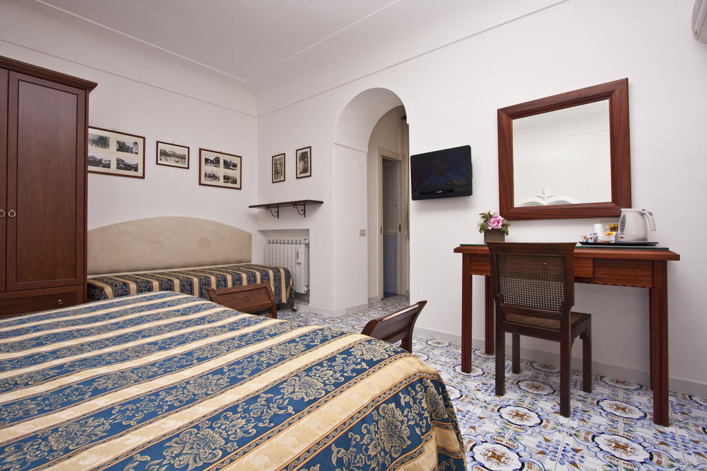 Mediterraneo Bed & Breakfast Anacapri  Exteriör bild