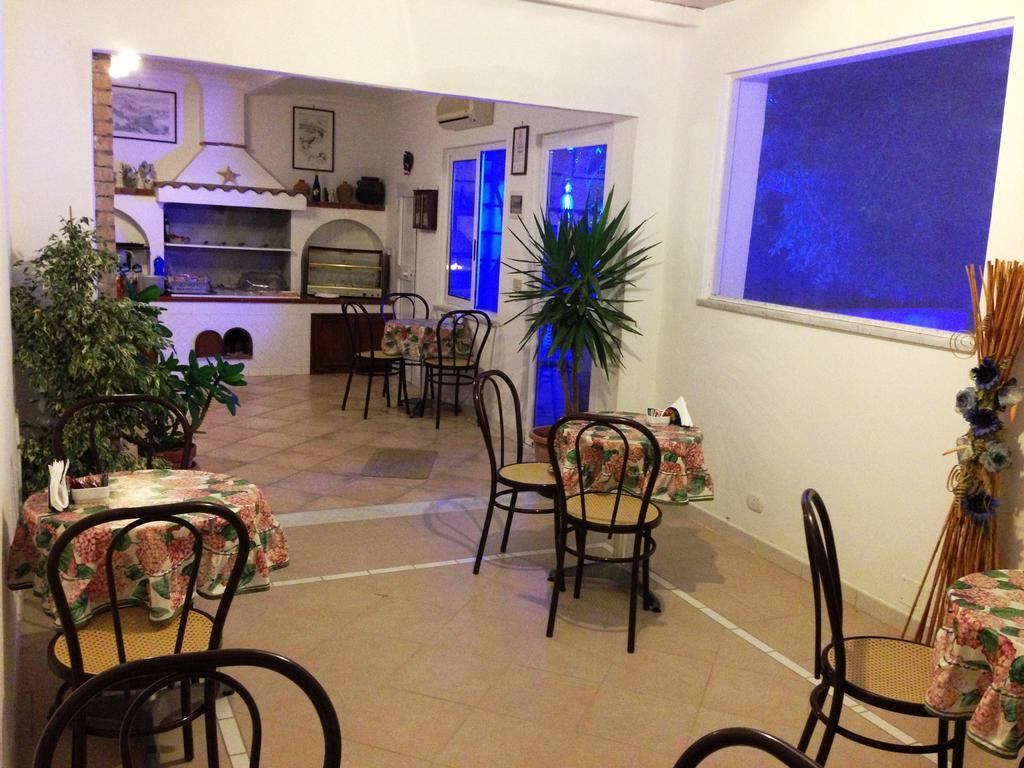 Mediterraneo Bed & Breakfast Anacapri  Exteriör bild