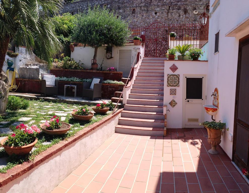 Mediterraneo Bed & Breakfast Anacapri  Exteriör bild